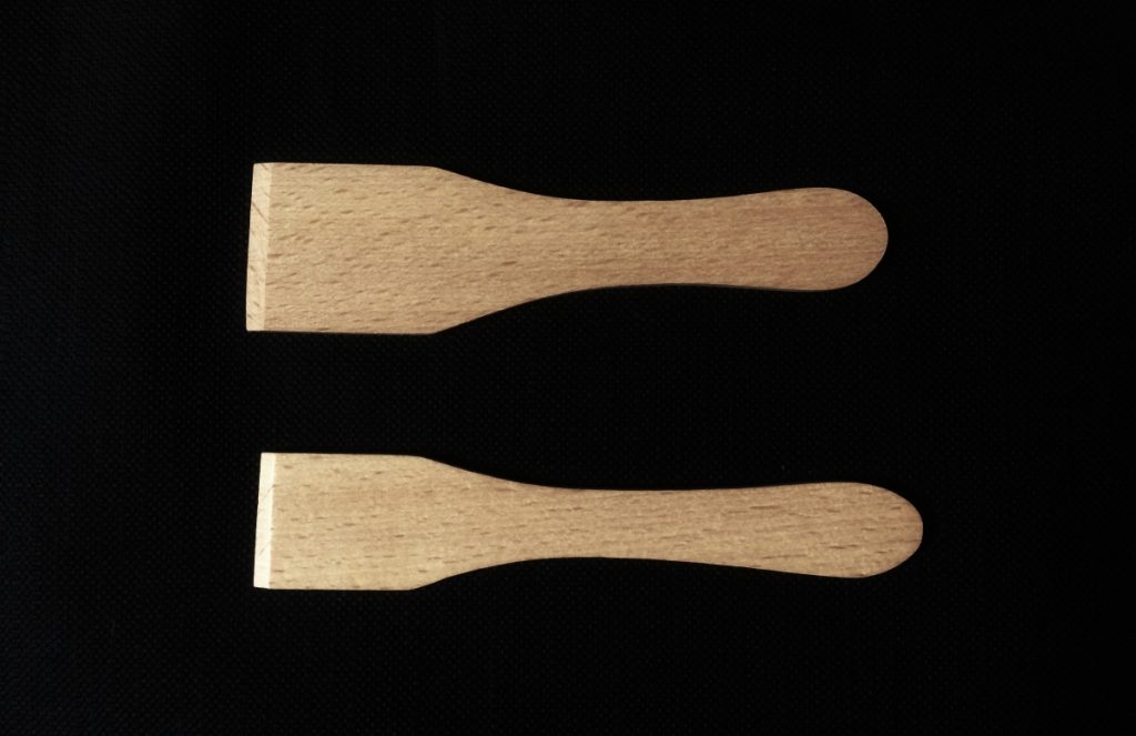 Spatules à raclette ou blini Spatules à raclette ou blini<br />